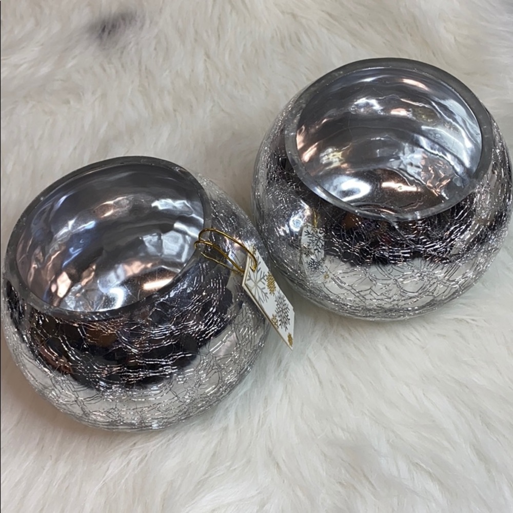 Grey Crystal Centerpieces!